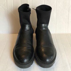 Zara very cute combat boots